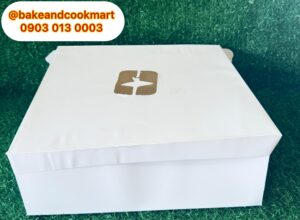 25e45953-4665-49b8-b10d-00e382583285 Cake box size 14 low