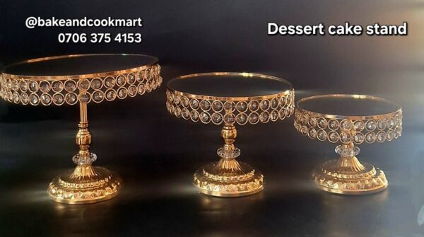 20251017_124417~2 Dessert stand D4