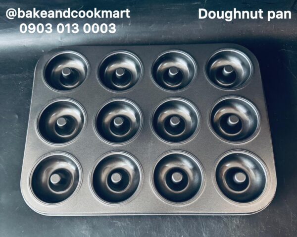 Doughnut pan