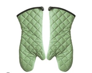 Green oven glove