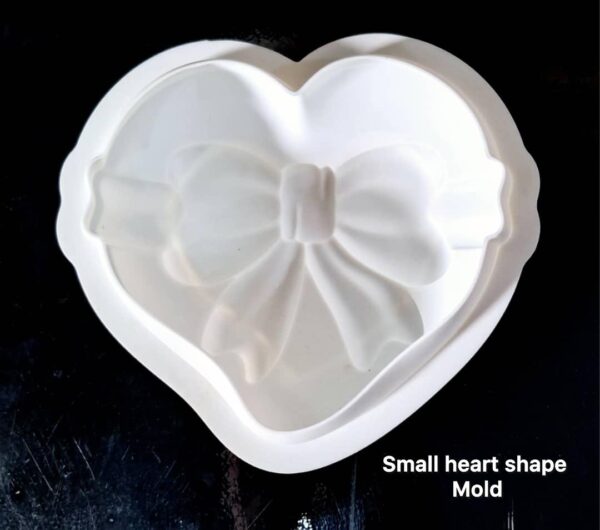 Small heart shape mold