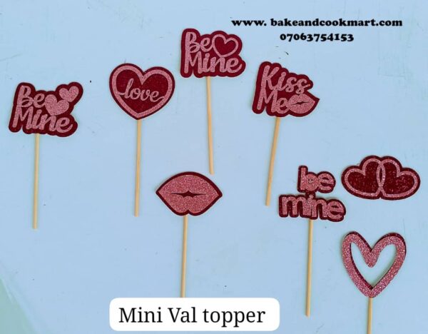 4999466f-62f2-40ce-89f5-0cecf3ec75c3 Mini Valentine topper