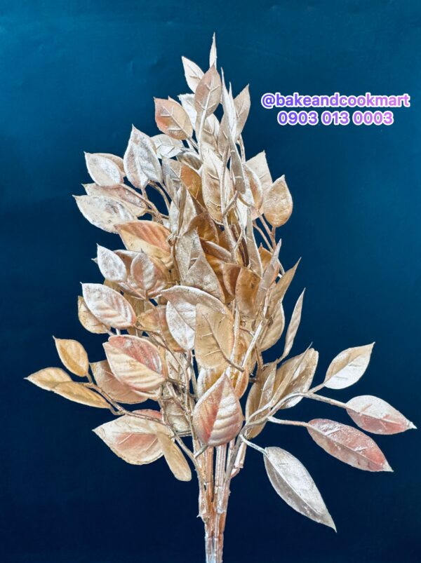 photo-output Gold leaf