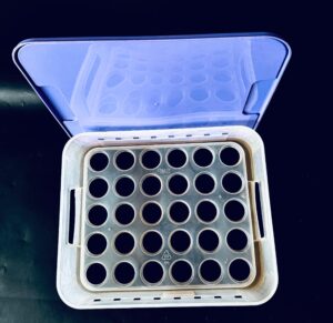 Plastic egg container